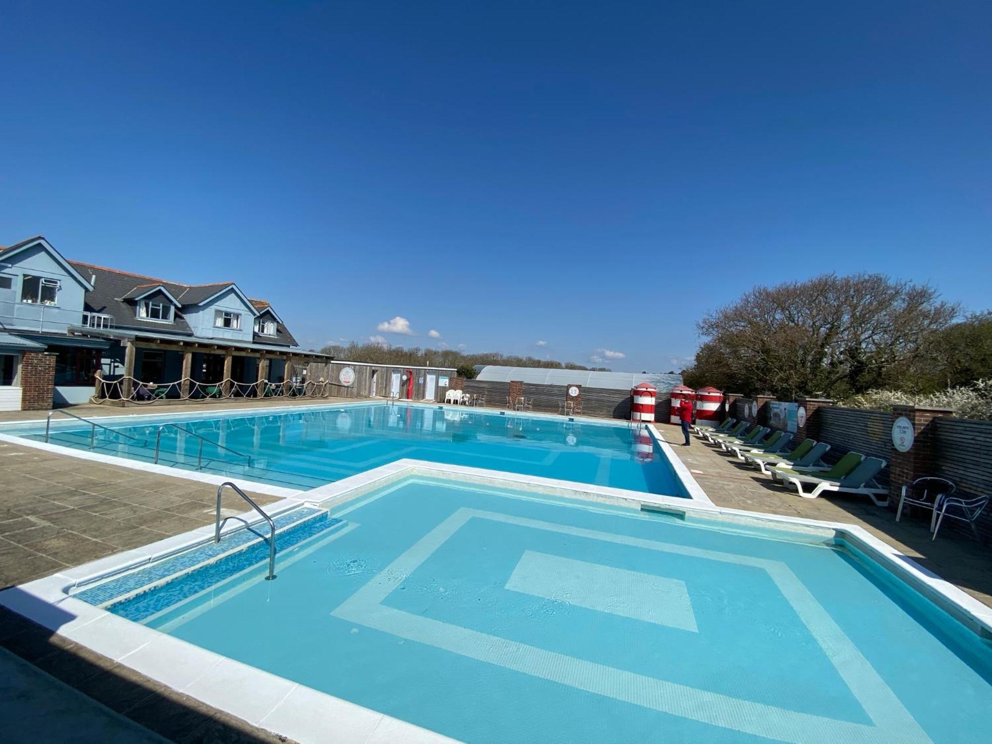 Whitecliff Bay Holiday Park - Most Popular Location Near Pools, Clubs And Beach Bembridge Exterior photo